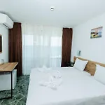 Arsenal Hotel