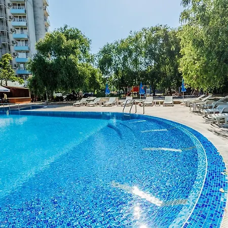 Отель Arsenal 2*