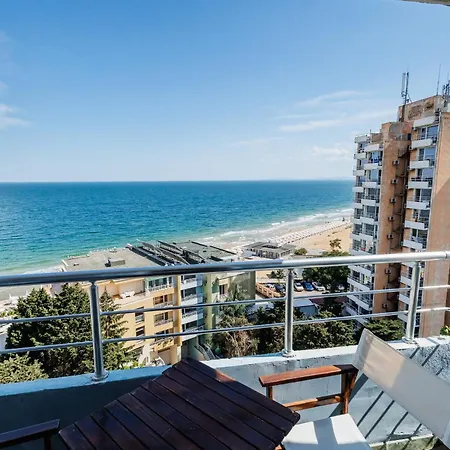 Arsenal Отель Несебр